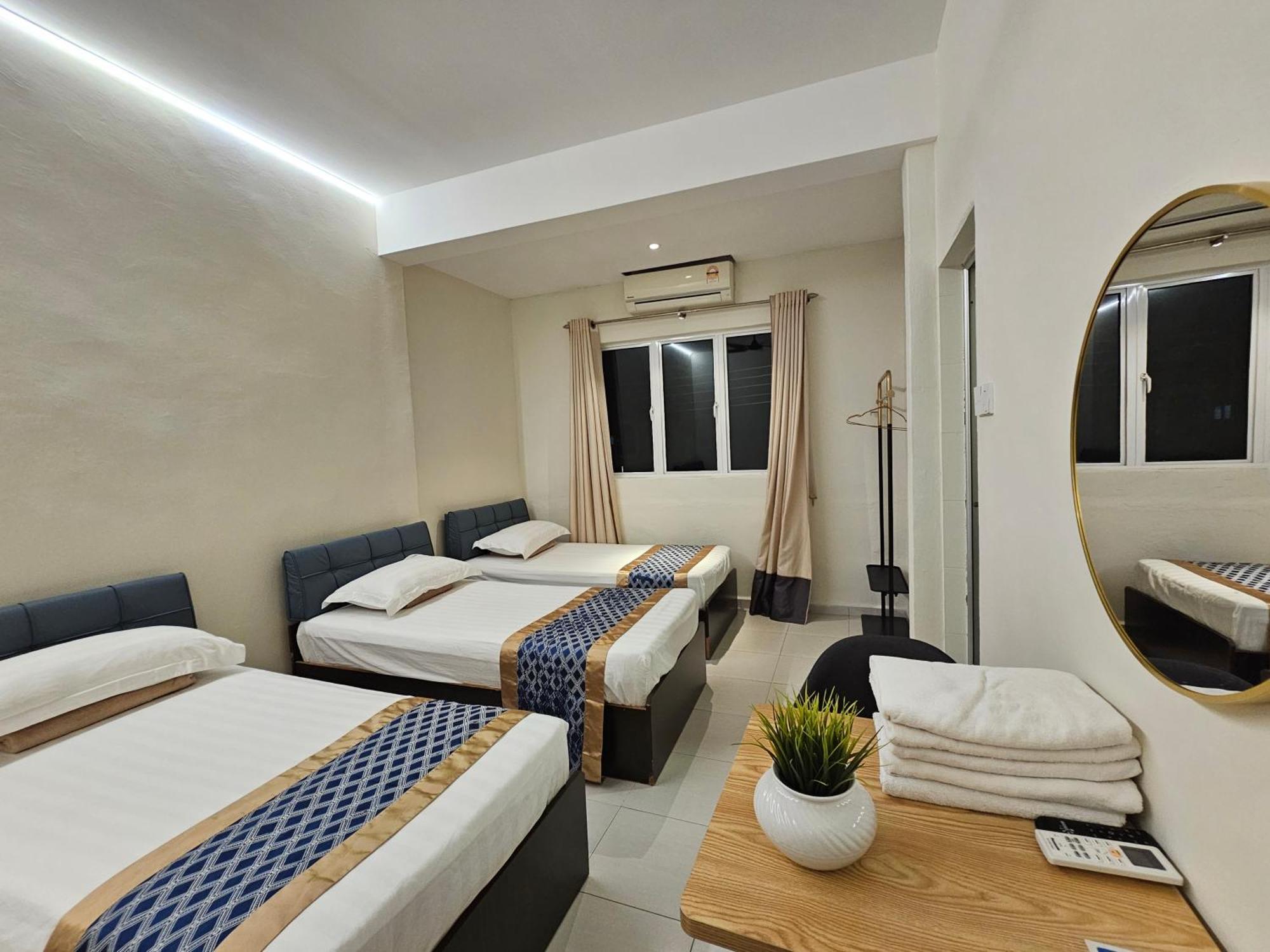 Warni 45 Whole Or Homestay *
