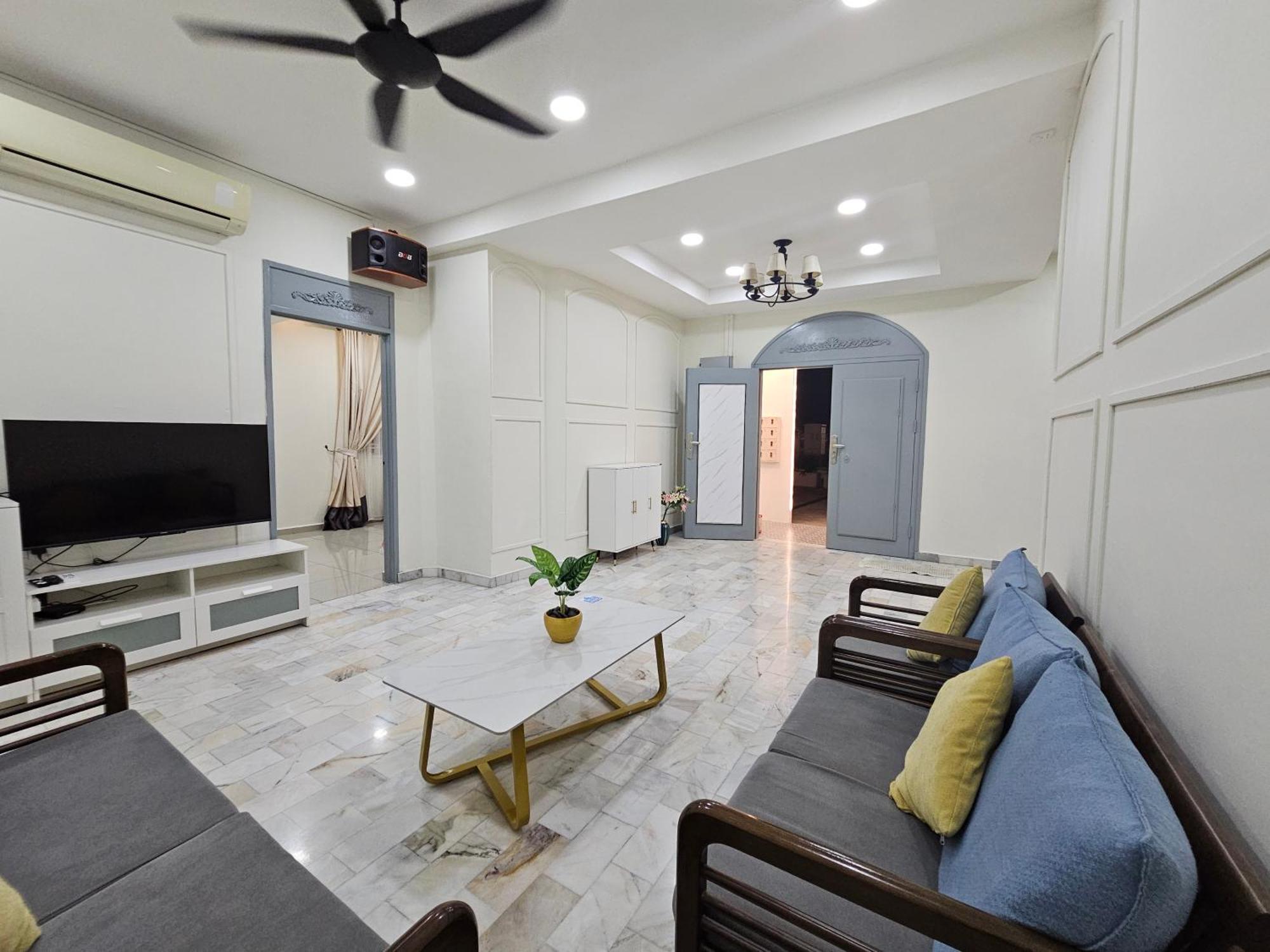 Warni 45 Whole Or Homestay *