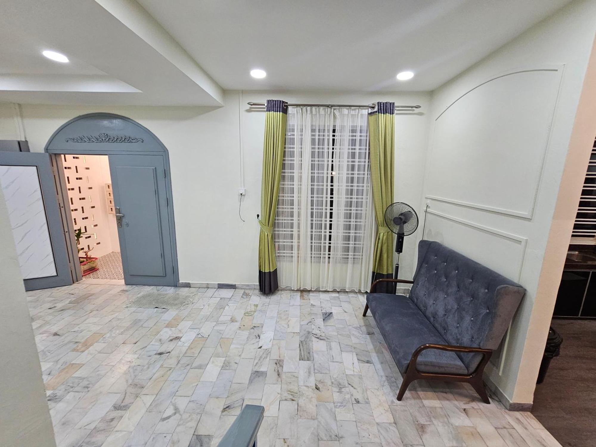 Warni 45 Whole Or Homestay Muar