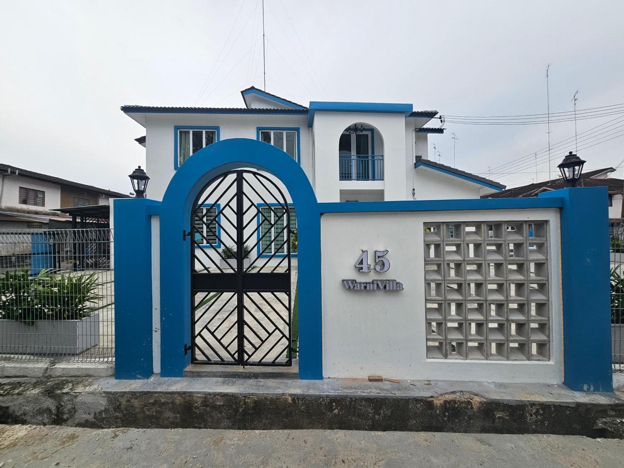 Warni 45 Whole Or Homestay